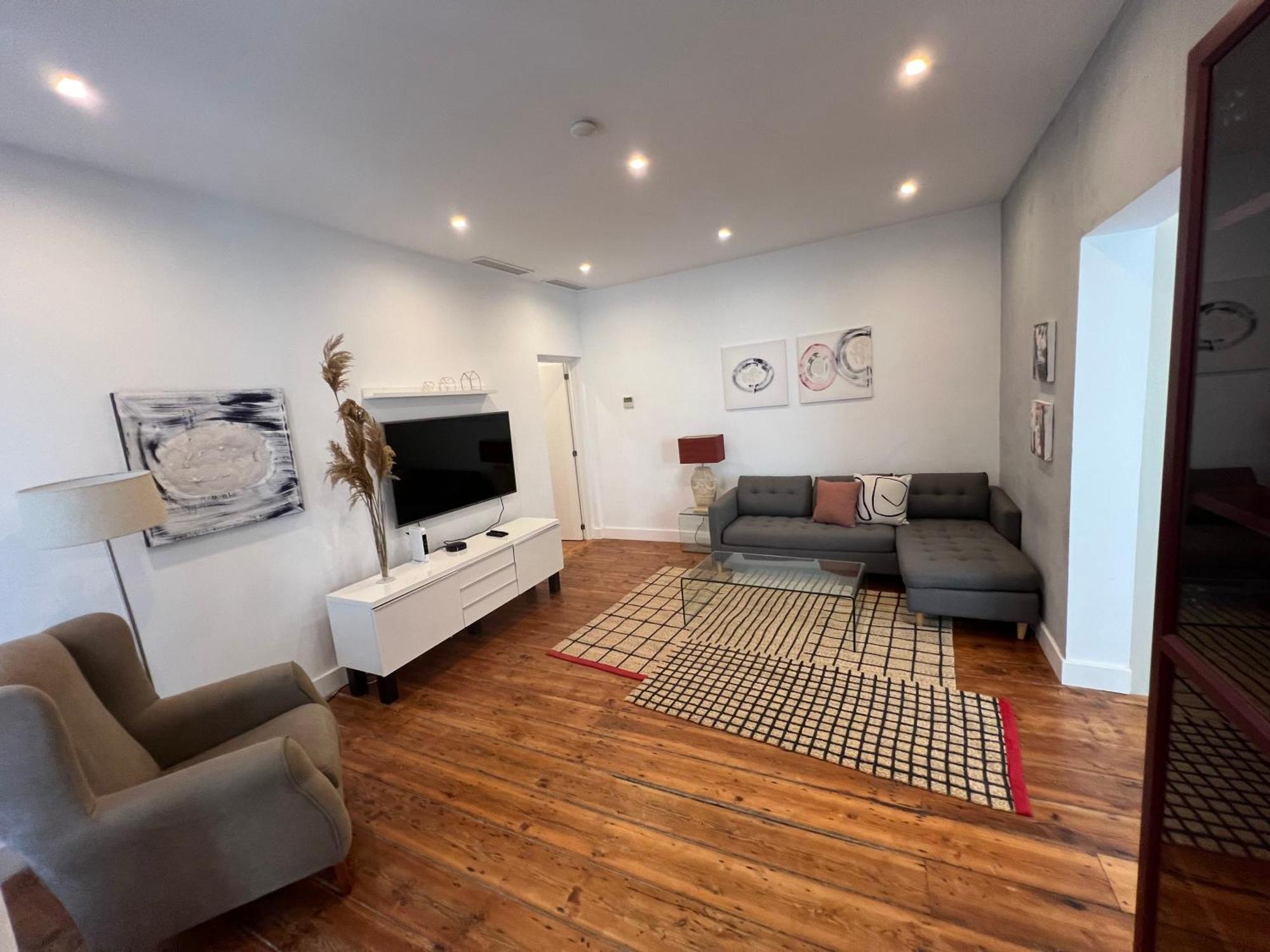 Luxe 2Br Family Oasis In Gibraltar Apartment Exterior photo