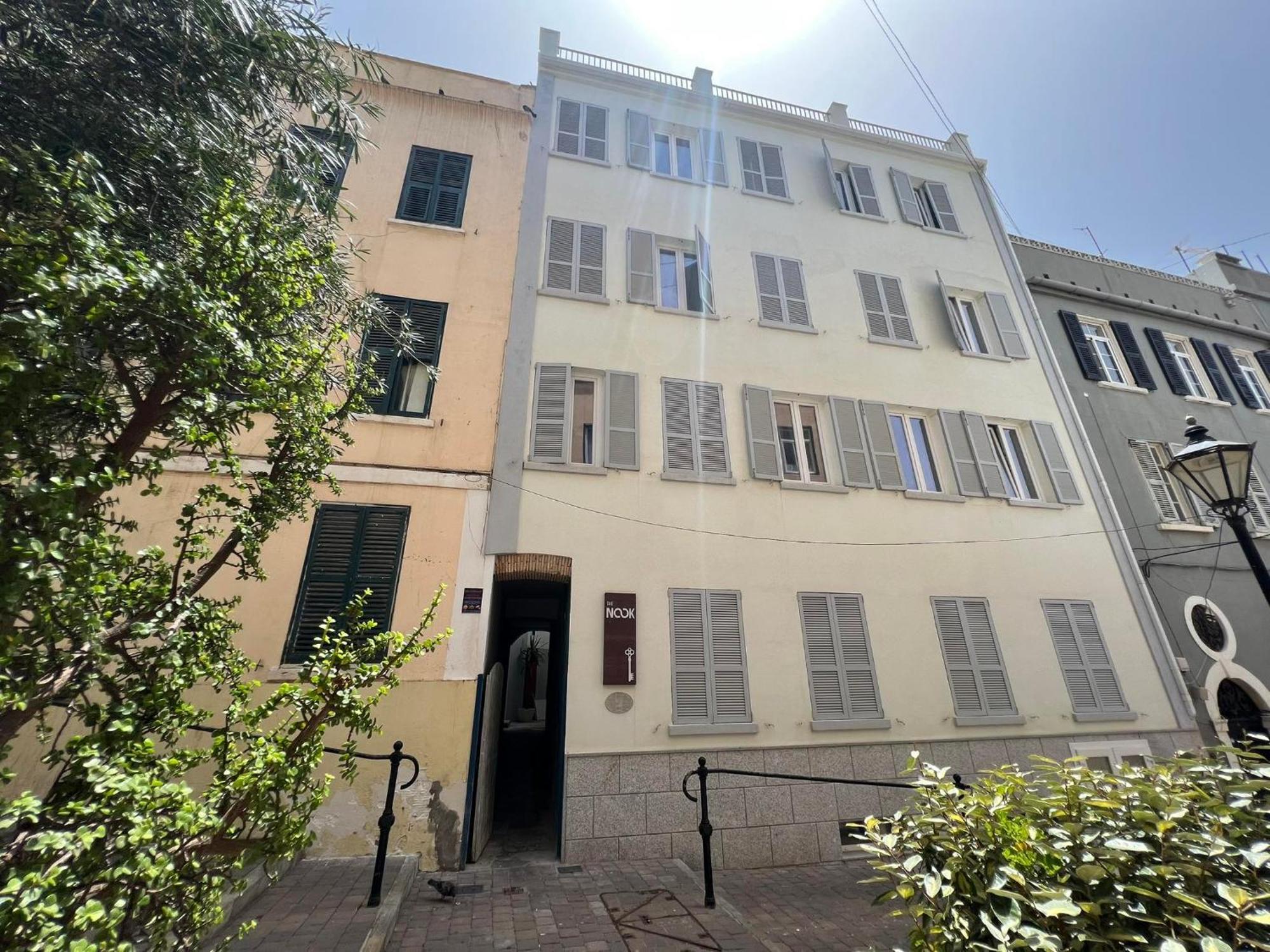 Luxe 2Br Family Oasis In Gibraltar Apartment Exterior photo